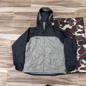 Vintage Columbia sportswear black/grey windbreaker jacket